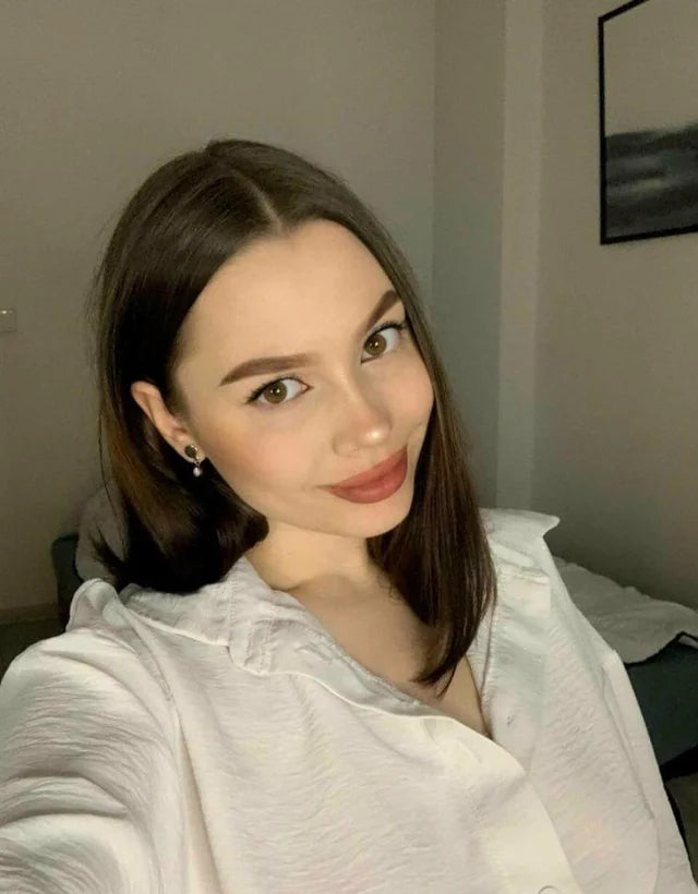 <em>Sarah M. from London</em>